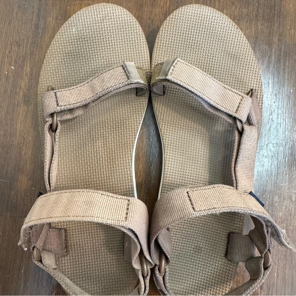 TEVA Original Universal Strap Women’s Sandals Size 10 Brown Outdoors Hiking - Picture 8 of 8